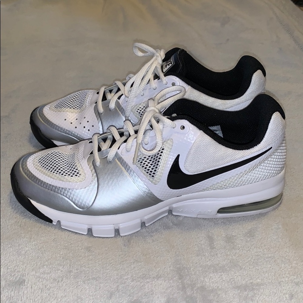 Nike Extreme Volleyball Shoes